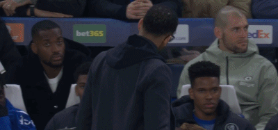 J9九游会官方网站-半场：切尔西0-0帕福斯，恩佐进球被吹，凯塞多、詹姆斯造险